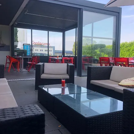 Ibis Madeleine 3* סן מלו