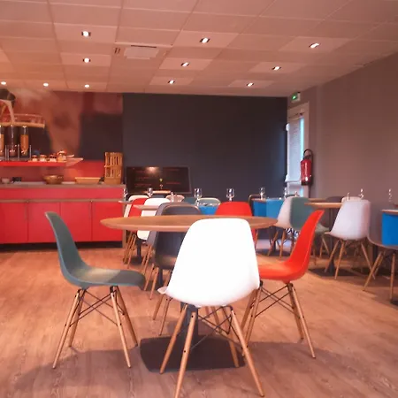 Ibis Madeleine 3* סן מלו